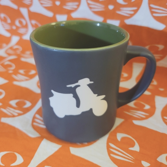 Starbucks 2011 Bone China Vespa Scooter MugS X 2 - Picture 2 of 7